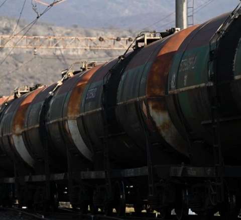 Azərbaycan yanacağını Ermənistana çatdıran ilk qatarın görüntüləri - VİDEO 