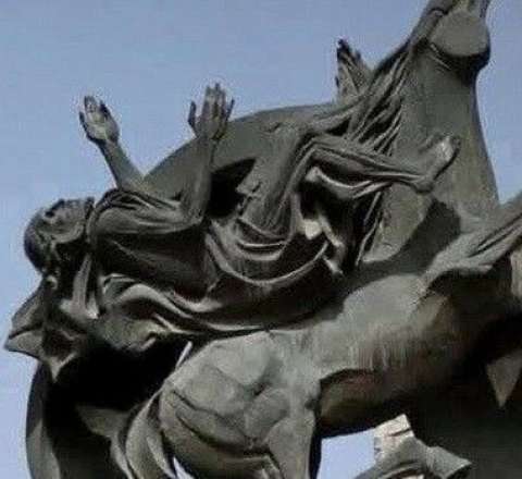 Suriyada Papanın verdiyi hədiyyə oğurlandı 