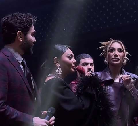 Röya ad günü olan müğənnini səhnədən qovdu - VİDEO 