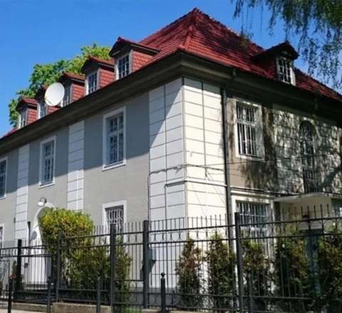 Rusiyanın Polşadakı sonuncu konsulluğu da bağlandı 