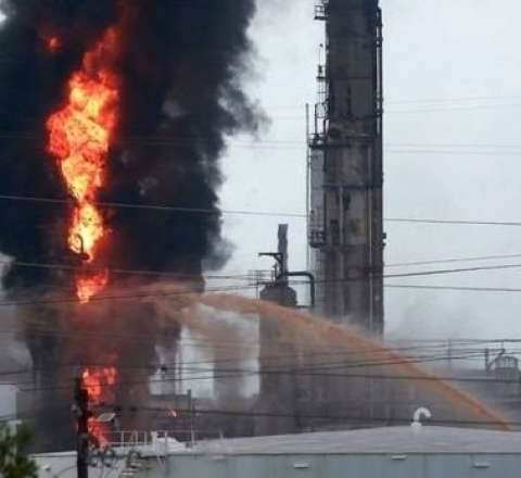 Fransada zavodda partlayış: Yaralananlar var 