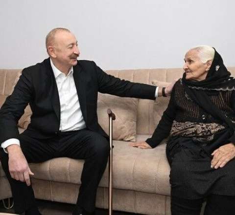 Prezident onların qonağı oldu - FOTOLAR 