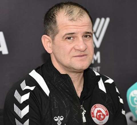 Elmar Baxşıyev istefaya göndərildi 