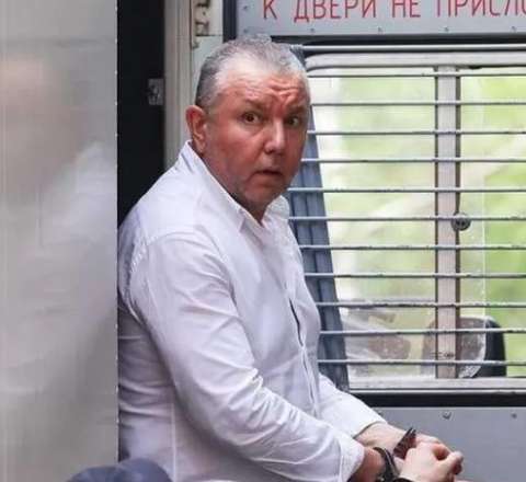 Rusiyalı polkovnik rüşvət alıb Azərbaycana qaçdı  