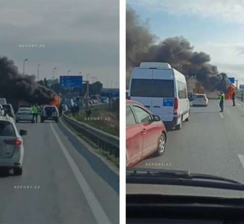 Saray postu yaxınlığında marşrut avtobusu yanır – VİDEO 