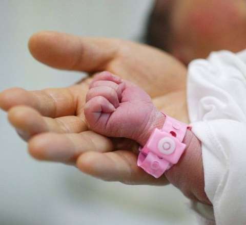 Ağcabədidə ölü doğulan körpə ilə bağlı iddialar: “Hər şey normal idi” 