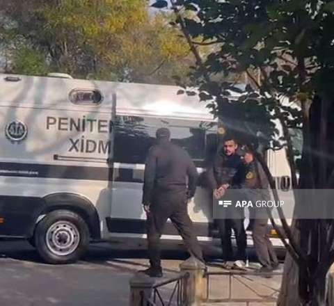 Şəhidlər xiyabanında qeyri-etik videolar çəkən əcnəbilərə hökm oxunub 