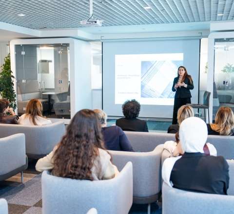 “Avromed Company” MMC-nin baş ofisində media nümayəndələri ilə görüş 