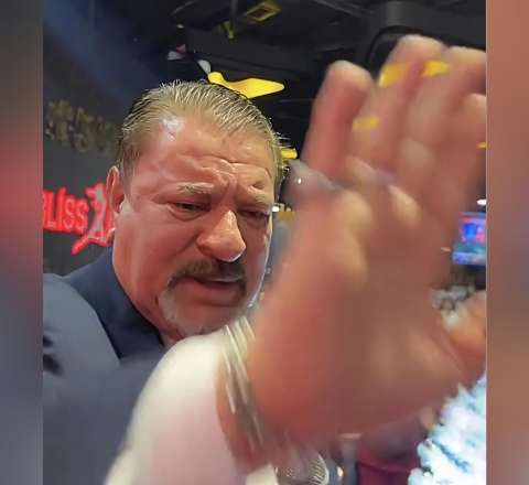 Ağadadaş Ağayev yenə əsəbləşdi - Video çəkən şəxsə hücum etdi - ŞOK GÖRÜNTÜ 