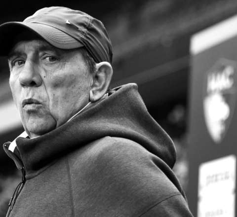 Tanınmış məşqçi vəfat etdi 