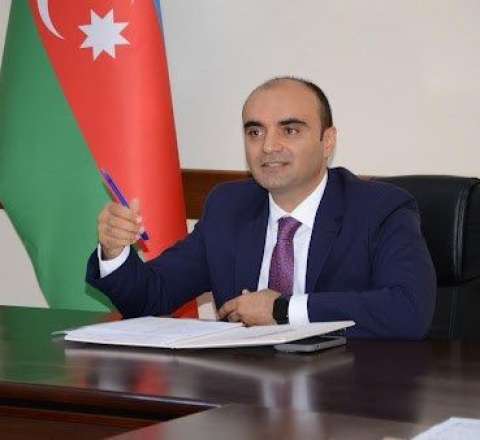 Yeni icra başçısı müavinini işdən çıxardı – FOTO 