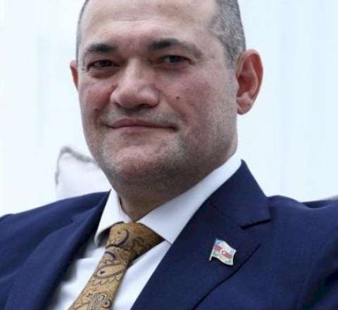 Deputatdan Gömrük Komitəsinə sərt sözlər: İşçilər qorxu içindədir 