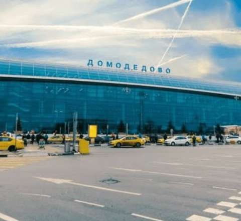 Moskvadan Gəncəyə uçan təyyarə niyə üç saatdan çox yubanıb? 