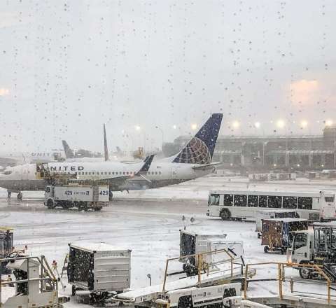 ABŞ-də 12 mindən çox uçuşa dəyişiklik edildi - SƏBƏB  