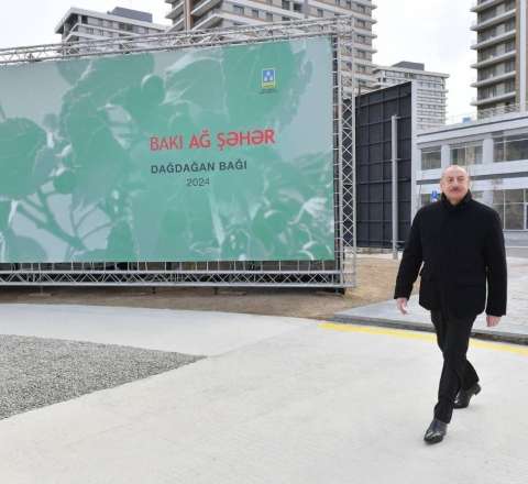 Prezident və ailəsi “Bakı Ağ Şəhər”də oldu – FOTO 