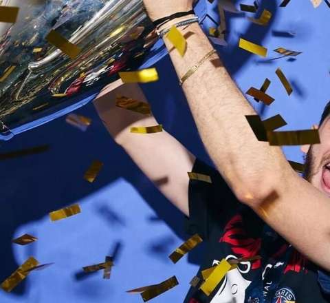 O ilin ən yaxşı futbolçusu seçildi 