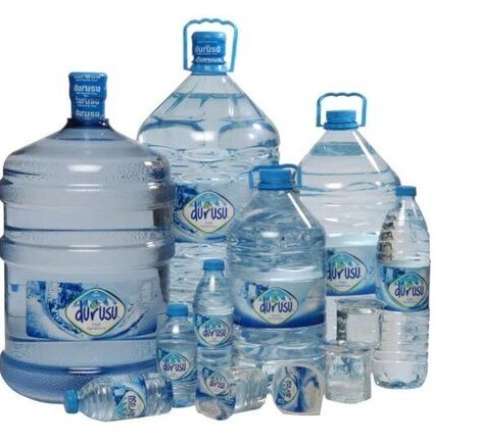 “Plastik qablarda satılan içməli suyu krandan doldururlar” – İDDİA – VİDEO 