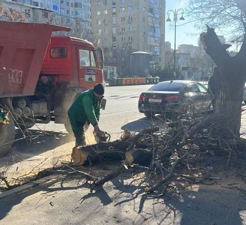 Binəqədi bayram günü işıqsız qaldı  