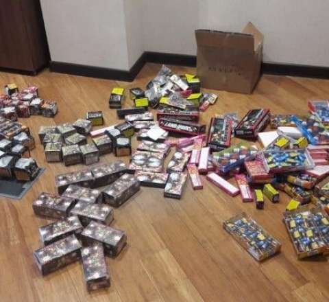 Pirotexniki vasitələr satan 9 nəfər saxlanıldı 