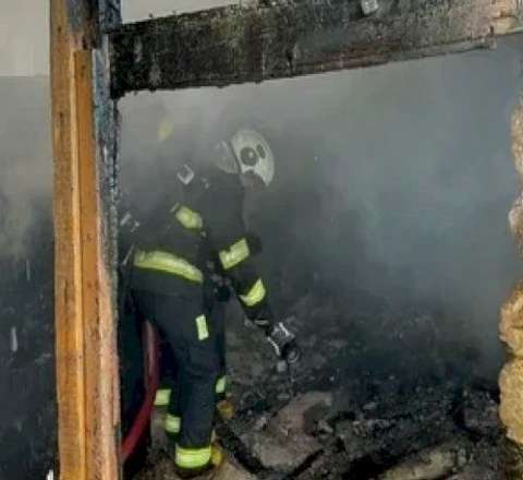 Şamaxıda ev də, ev sahibi də yandı 