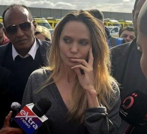 Ancelina Coli Qəzzaya yardıma getdi  