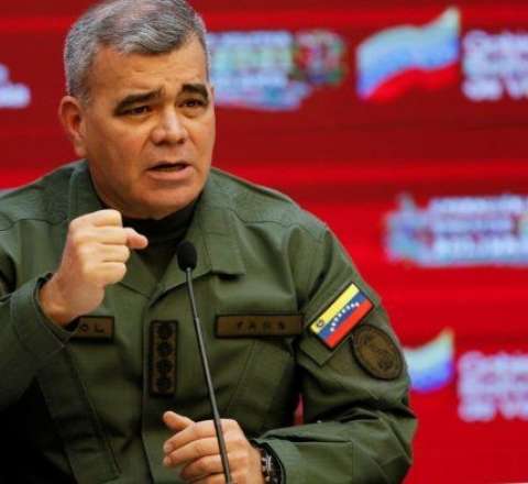 Venesuelanın müdafiə naziri: “Təslim olmayacağıq” – VİDEO 