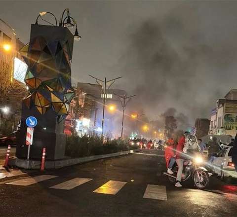 Tehrana etirazlar yenidən başladı 