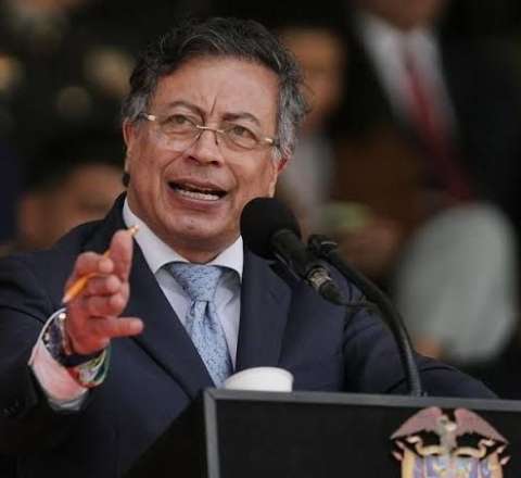 Kolumbiya Prezidenti: Cənubi Amerika ölkəsini heç Hitler də vurmamışdı 