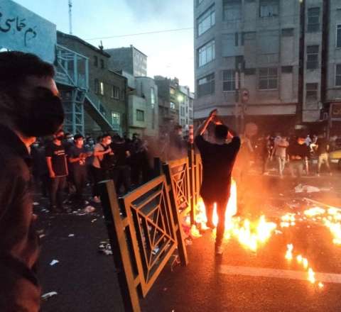İranda toqquşmalar - Zorakılıq və ölü sayı artır – VİDEO 