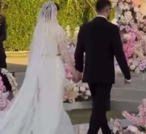 Toylardakı israfçılıqdan danışmışdı, qardaşının dəbdəbəli toyu gündəm oldu – VİDEO 