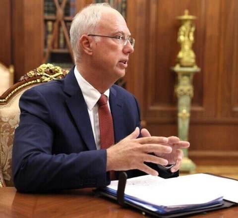 Moskvadan Parisə GİZLİ SƏFƏR - Putinin adamının üzünə hansı ölkə qapıları açıb? 