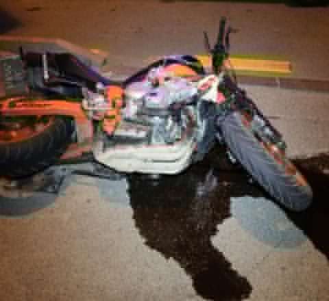  Mingəçevirdə motosikletlə maşın toqquşdu - Xəsarət alan var 