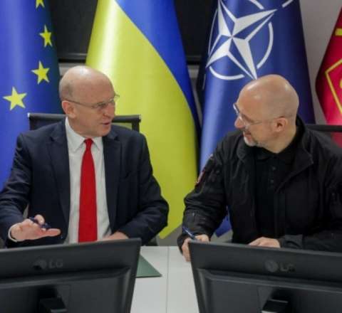 Ukrayna və Britaniya müdafiə əməkdaşlığı üzrə yol xəritəsini imzaladı 