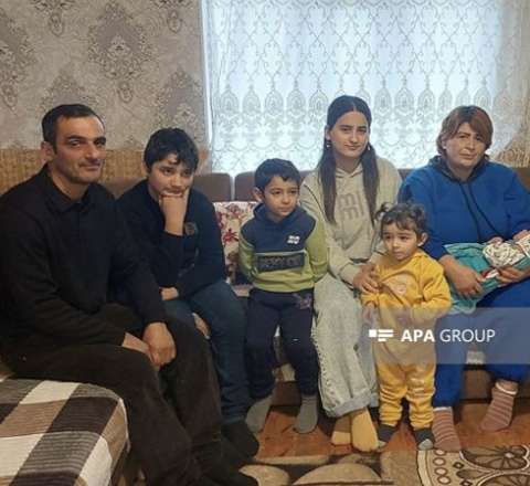 10 uşaq anasından Azərbaycan qadınlarına çağırış 