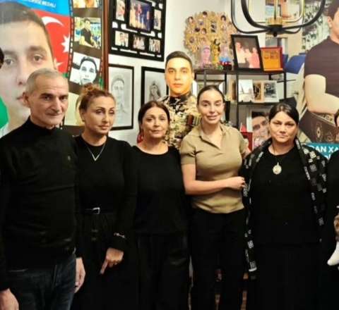 Leyla Əliyeva şəhid ailəsini ziyarət etdi - FOTOLAR 