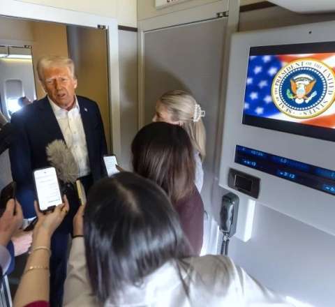 Rejim interneti kəsdi – Tramp bərpa mesajı verdi 