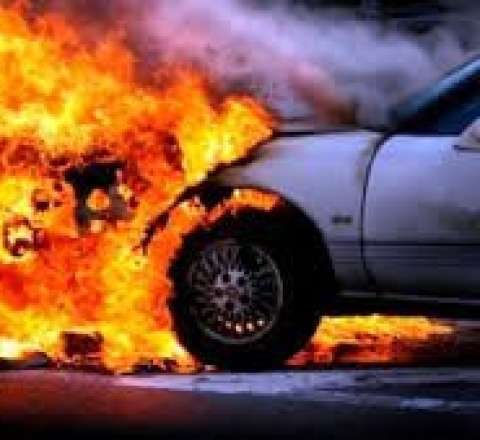 Sumqayıtda avtomobillər toqquşdu, biri yandı  - VİDEO 