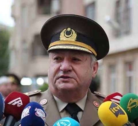 Nazir generalı təqaüdə göndərdi 