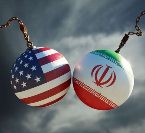 “ABŞ İranla bazarlıq edir” – Politoloq 