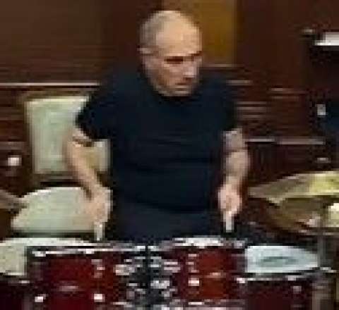 Paşinyan diskotekaya hazırlaşır - VİDEO 