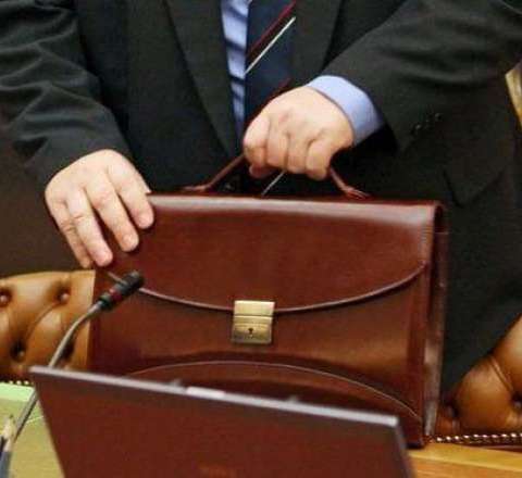 Gəncədə vəzifəli şəxs işdən azad olundu - FOTO 