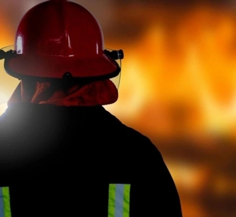 Bakıda binada yanğın başladı 