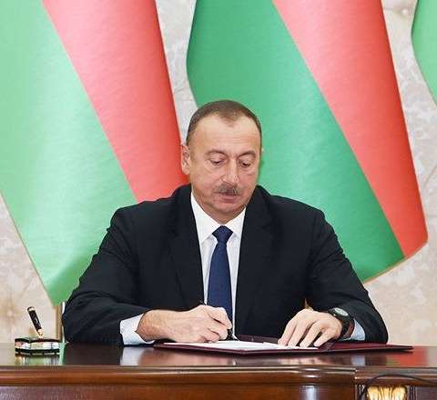 Prezident təsdiqlədi:  Sosial şəbəkədə bunları paylaşmaq qadağandı 