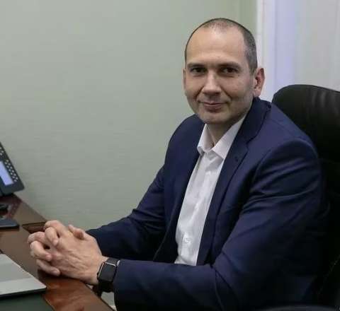 Sabiq nazir evində ölü tapıldı 