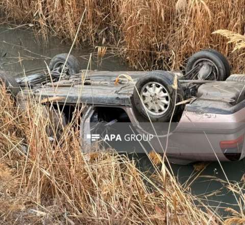 Maşın kanala aşdı, 1 nəfər öldü - FOTO 