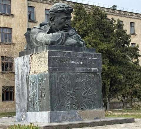 Bakıda Cəfər Cabbarlının büstünün restavrasiyasına BAŞLANILDI 