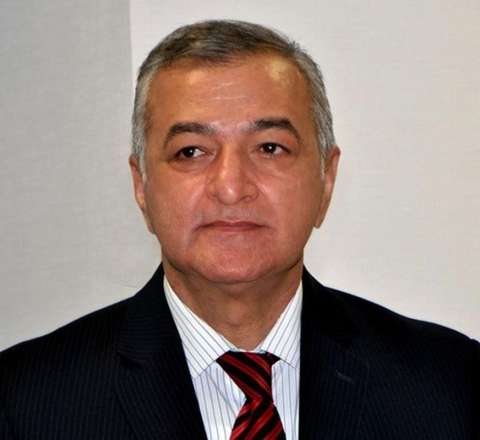 İlham İsmayıl xəstəxanaya yerləşdirildi - Vəziyyəti ağırdır 