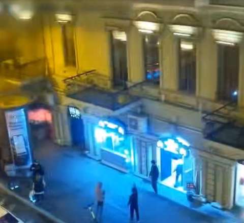 Bakının mərkəzində yanğın oldu – VİDEO 