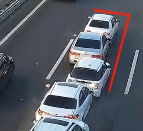 Bakıda 5 avtomobil belə toqquşdu - VIDEO 