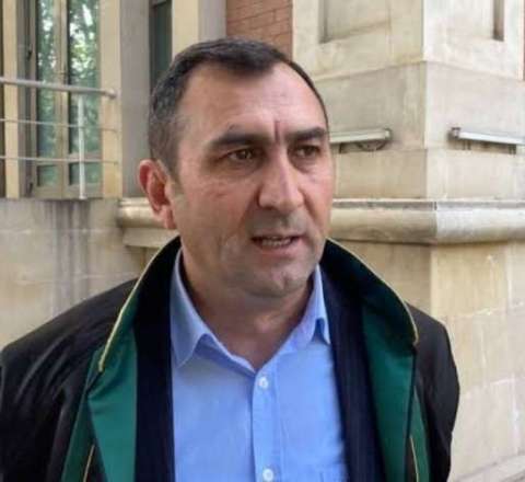 Tanınmış vəkilə daha iki maddə ilə ittiham verilib, həbs müddəti uzadıldı 